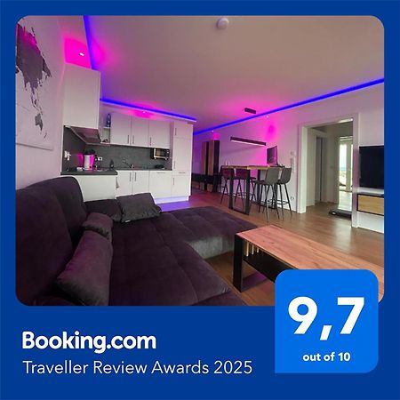 100 Qm Penthouse, Self-Check-In, 2 Parkplaetze Lägenhet Graz Exteriör bild