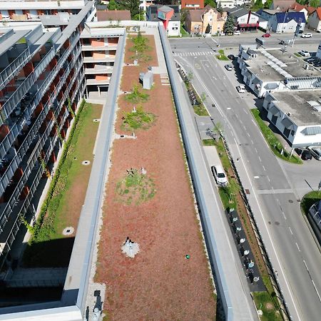 100 Qm Penthouse, Self-Check-In, 2 Parkplaetze Lägenhet Graz Exteriör bild