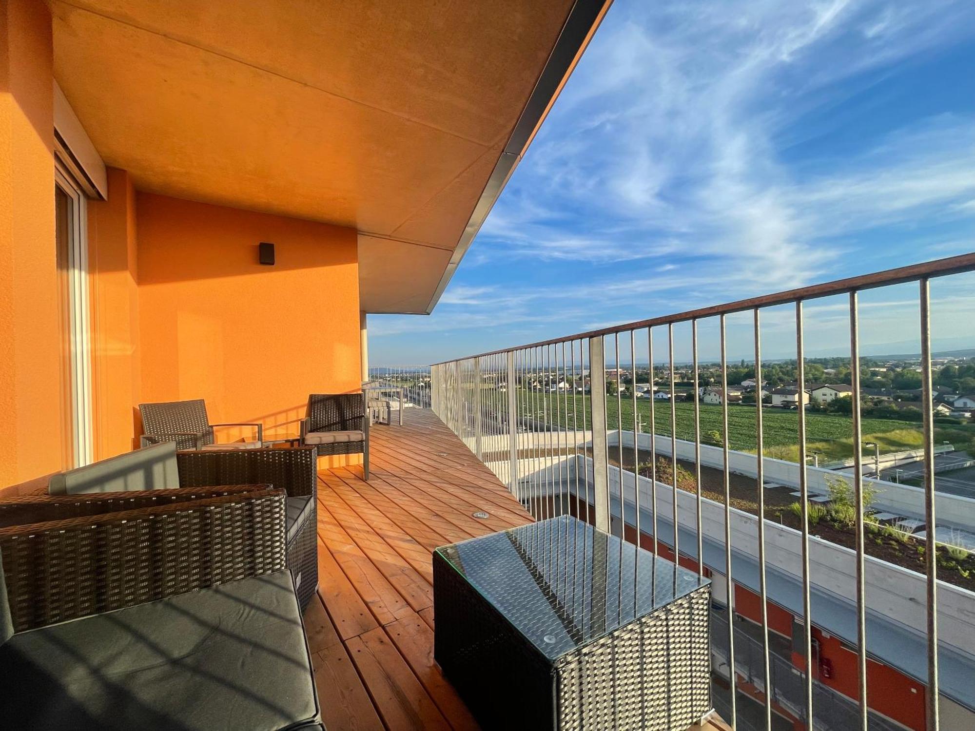 100 Qm Penthouse, Self-Check-In, 2 Parkplaetze Lägenhet Graz Exteriör bild