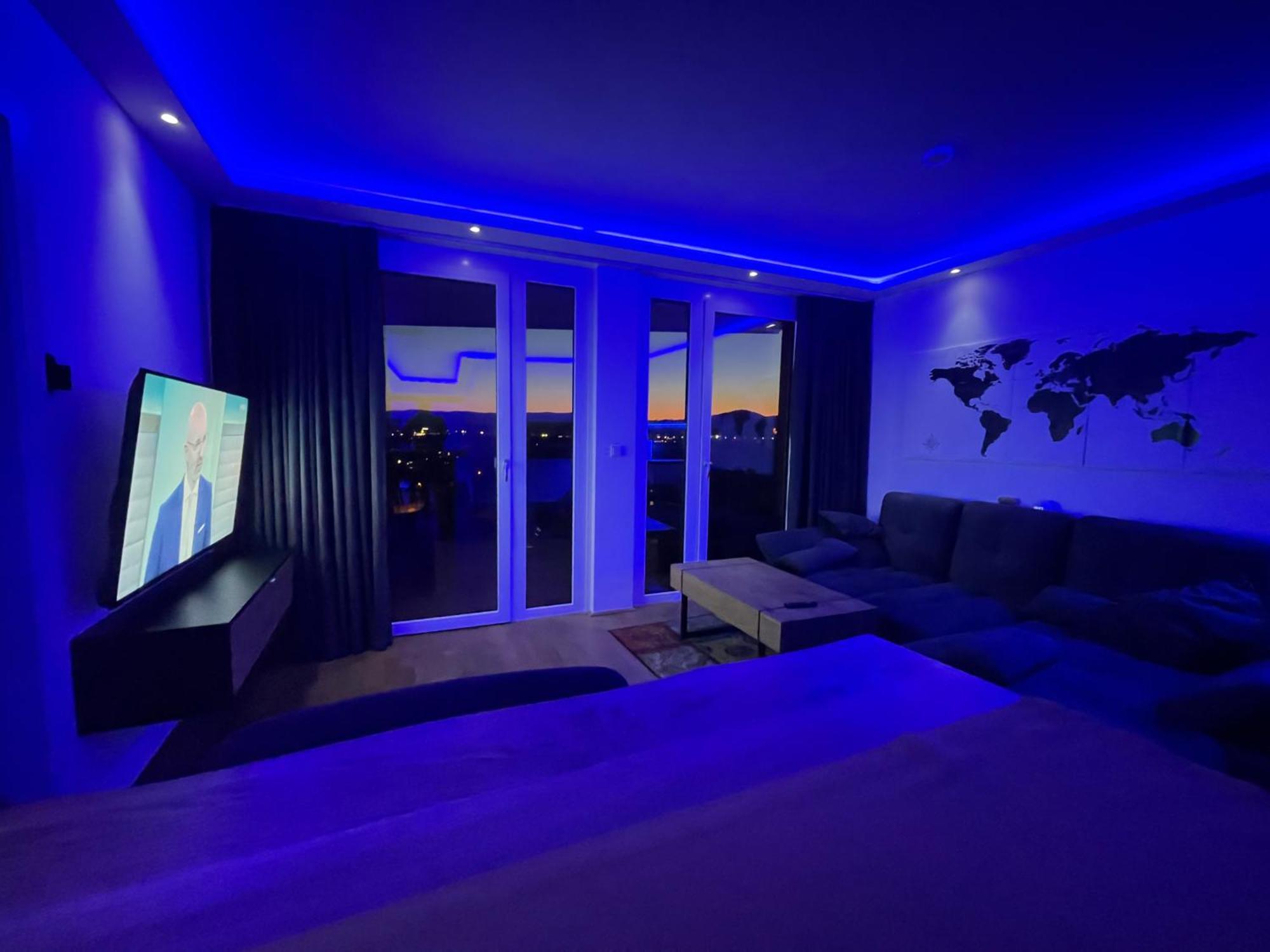 100 Qm Penthouse, Self-Check-In, 2 Parkplaetze Lägenhet Graz Exteriör bild