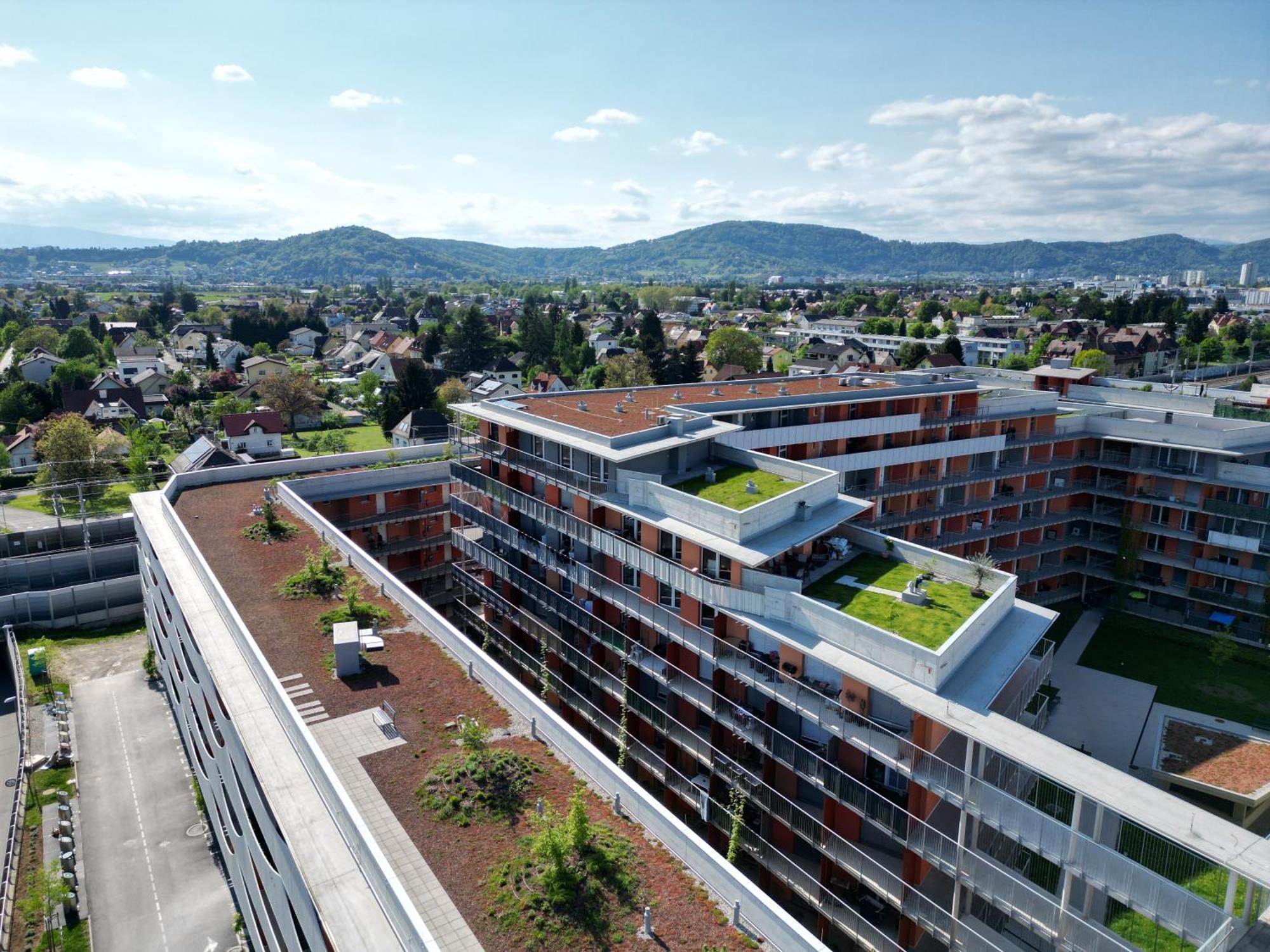 100 Qm Penthouse, Self-Check-In, 2 Parkplaetze Lägenhet Graz Exteriör bild
